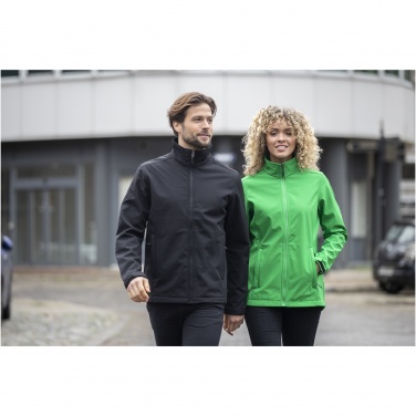 Logotrade Geschäftsgeschenke das Foto: Maxson Softshelljacke für Damen