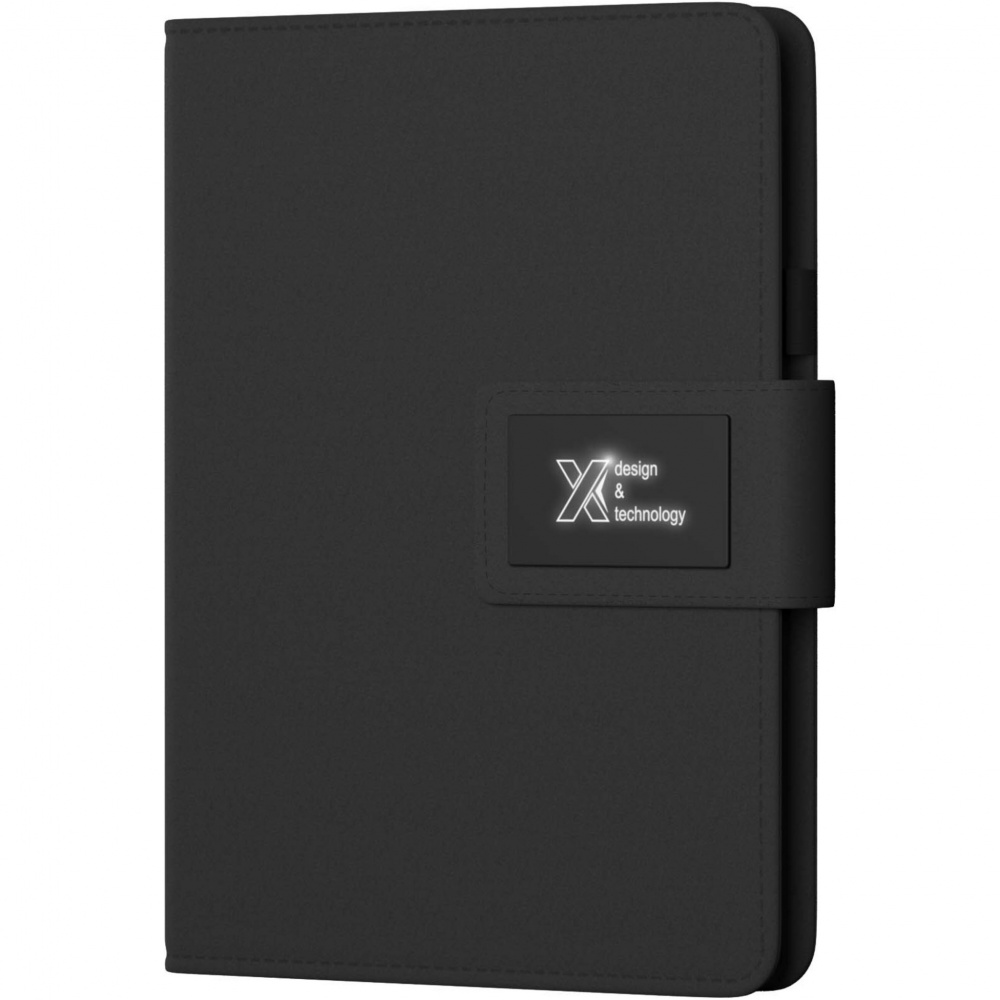 Logotrade Logogeschenke das Foto: SCX.design O16 A5 Notizbuch mit Powerbank und Leuchtlogo