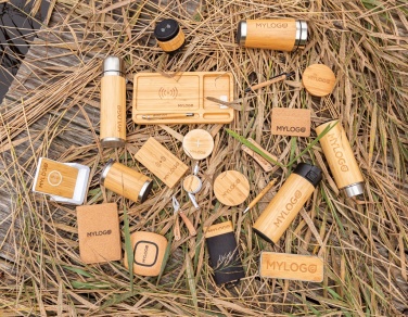 Logotrade Geschäftsgeschenke das Foto: 5W Wirless-Charger aus Holz