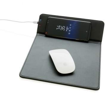 Logotrade Werbeartikel das Foto: Mousepad mit Wireless-5W-Charging Funktion