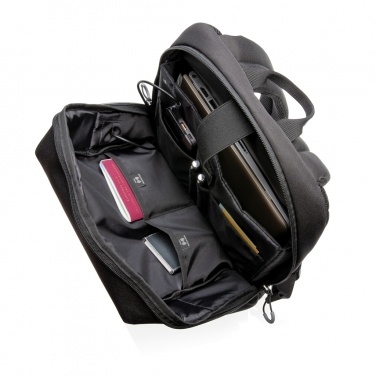 Logotrade Firmengeschenke das Foto: Swiss Peak AWARE™ RFID und USB A-Laptop-Rucksack