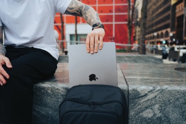 Logotrade Werbeartikel das Foto: Armond AWARE™ RPET 15.6" Deluxe Laptop-Rucksack