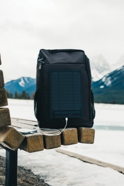 Logotrade werbemittel das Foto: Pedro AWARE™ RPET Deluxe Rucksack mit 5W Solar Panel