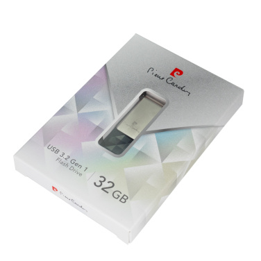 Logotrade werbemittel das Foto: USB-STICK PIERRE CARDIN USB 32GB