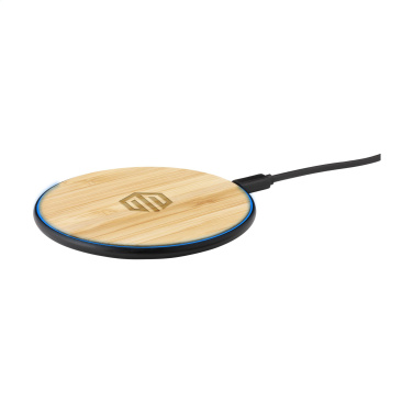 Logotrade Geschäftsgeschenke das Foto: Bamboo 10W Wireless Charger kabelloses Schnellladegerät