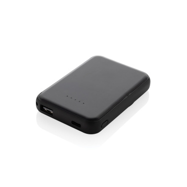 Logotrade Werbegeschenke das Foto: Stellar 5.000mAh 5W magnetische Powerbank aus RCS rec. ABS