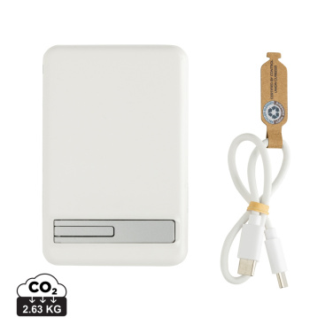 Logotrade Geschäftsgeschenke das Foto: Zen 5000mAh 5W magnetische Bambus-Powerbank aus RCS rPlastik