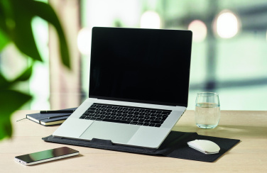 Logotrade Werbeartikel das Foto: 16" Laptop-Hülle RPET
