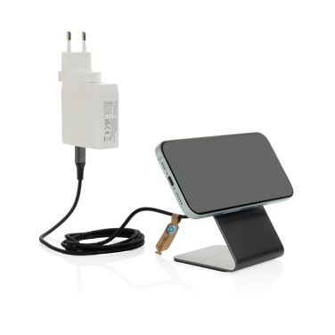 Logotrade Firmengeschenke das Foto: Terra Aluminium 15W magnetischer Wireless-Charger