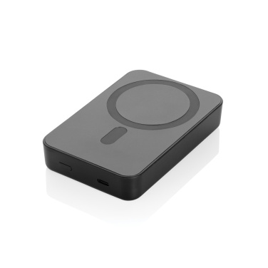 Logotrade werbemittel das Foto: Amporia 10.000mAh magnetische Powerbak aus RCS rec. ABS