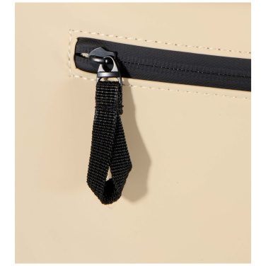 Logotrade Firmengeschenke das Foto: Resi Plus 15" GRS-recycelter Rolltop Rucksack 18 L