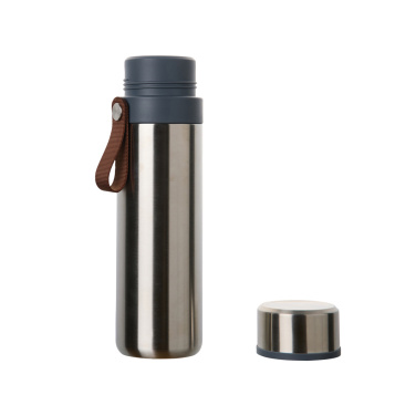 Logotrade Geschäftsgeschenke das Foto: VINGA Tono RCS Thermoskanne mit zwei Bechern, 750ml