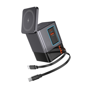 Logotrade Werbegeschenke das Foto: Urban Vitamin Sacramento 105W GaN Charger mit einz. Kabeln