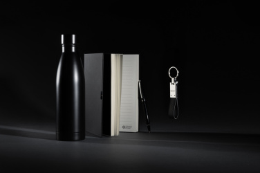 Logotrade Firmengeschenke das Foto: Swiss Peak RCS Deluxe Business-Set mit Flasche