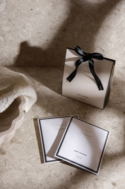 Logotrade Firmengeschenke das Foto: VINGA x TGL Duftsachet