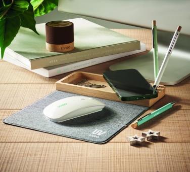 Logo trade corporate gift photo of: Wireless charger in bamboo 15W