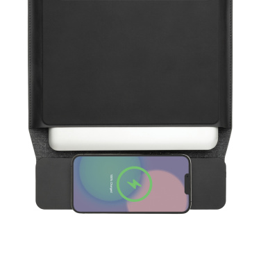 Logo trade promotional products image of: Swiss Peak 15W magnetic charging laptop sleeve 14-15,6"