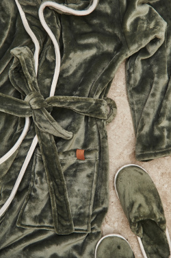 Logo trade firmakingituse pilt: VINGA Louis luksuslik plüüsist hommikumantel, suurus S-M