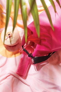 Logo trade reklaamkingituse pilt: VINGA Lean tritaanist veepudel