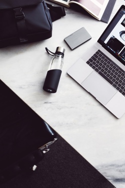 Logo trade firmakingituse pilt: Vinga klaasist Lean klaasist veepudel