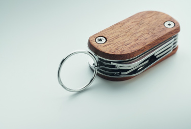 Logo trade meene pilt: Mitme tööriistaga taskunuga