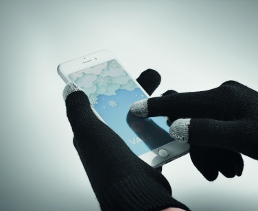 Logo trade reklaamtoote pilt: Talvekomplekt taaskasutatud materjalist, kindad, müts ja sall