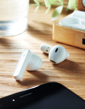 Logo trade firmakingi pilt: OREBAM TWS kõrvaklapid bambusest ümbrises