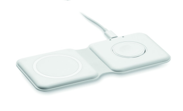 Logotrade meene foto: FLIP 2-ühes kokkupandav laadija 15W