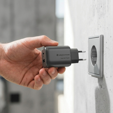 Logotrade firmakingi foto: Urban Vitamin Livermore RCS taaskasutatud 100W GAN laadija