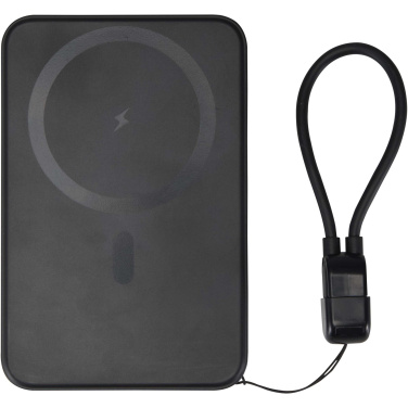 Logotrade reklaamtoote foto: Nutikas 5000 mAh taaskasutatud plastist magnetiline akupank kaelarihmaga