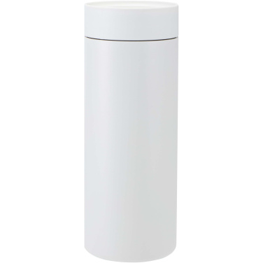Logotrade mainoslahjat kuva: Illuminate 650 ml:n RCS-kierrätetty, ruostumattomasta teräksestä valmistettu kaksiseinämäinen vesipullo, jossa on kolmiosainen kansisetti