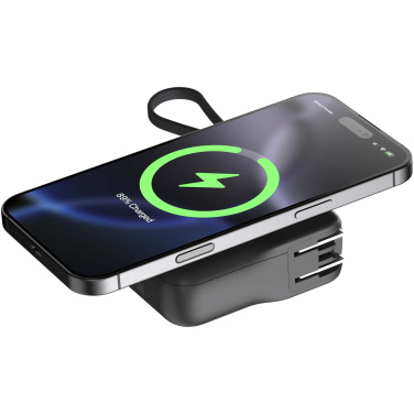 Logotrade verslo dovanos nuotrauka: „Xtorm TravelPro 30W 10 000 mAh“ 3 viename kelioninis įkroviklis