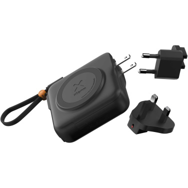 Logotrade firminės dovanos nuotrauka: „Xtorm TravelPro 30W 10 000 mAh“ 3 viename kelioninis įkroviklis