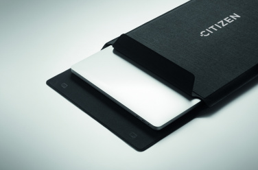 Logotrade biznesa dāvanas foto: 16 collu filca klēpjdatora nodalījums