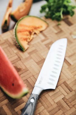 Лого трейд pекламные cувениры фото: Нож VINGA Kaiser Santoku