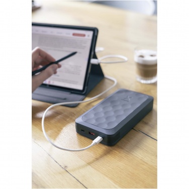 Logotrade reklamprodukter bild: Xtorm FS520 Fuel Series 20 000 mAh 35 W powerbank