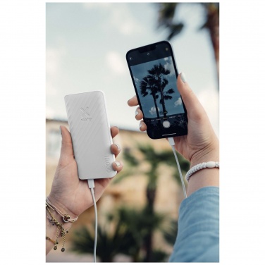 Logotrade kampanjprodukter bild: Xtorm XG210 Go2 snabbladdande powerbank på 15 W, 10 000 mAh