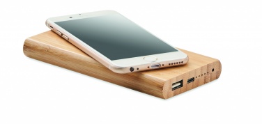 Logotrade kampanjprodukter bild: 6000 mAh Powerbank i bambu