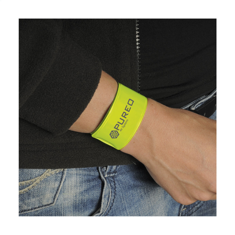 Logotrade profilreklam bild: SnapWrap fluorescerande armband