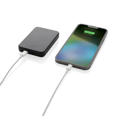 Logotrade presentreklam bild: Boostcore RCS powerbank i återvunnen plast 5.000mAh med USB