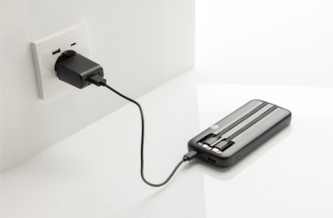 Logotrade kampanjprodukter bild: Turbopack RCS plast powerbank 10.000 integrerade kablar