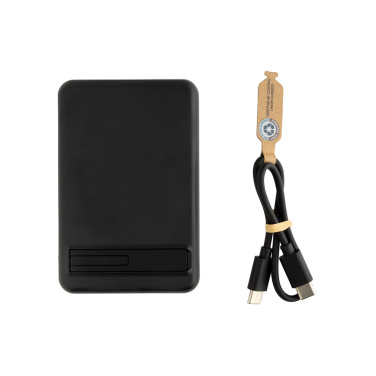 Logotrade profilprodukter bild: Zen RCS plast 5000 mah 5W magnetisk powerbank i bambu