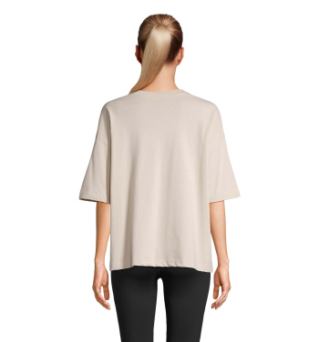 Logotrade reklamprodukter bild: BOXY WOMEN OVERSIZE T-SHIRT