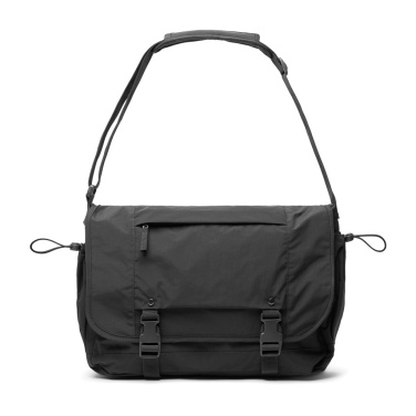 Logotrade reklamprodukter bild: KENTO URBAN RCS återvunnen nylon 15.6" Axelväska