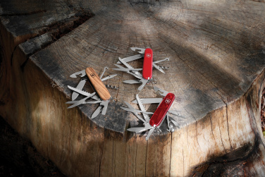 Logotrade presentreklam bild: VICTORINOX Huntsman Wood Fickkniv 13 funktioner